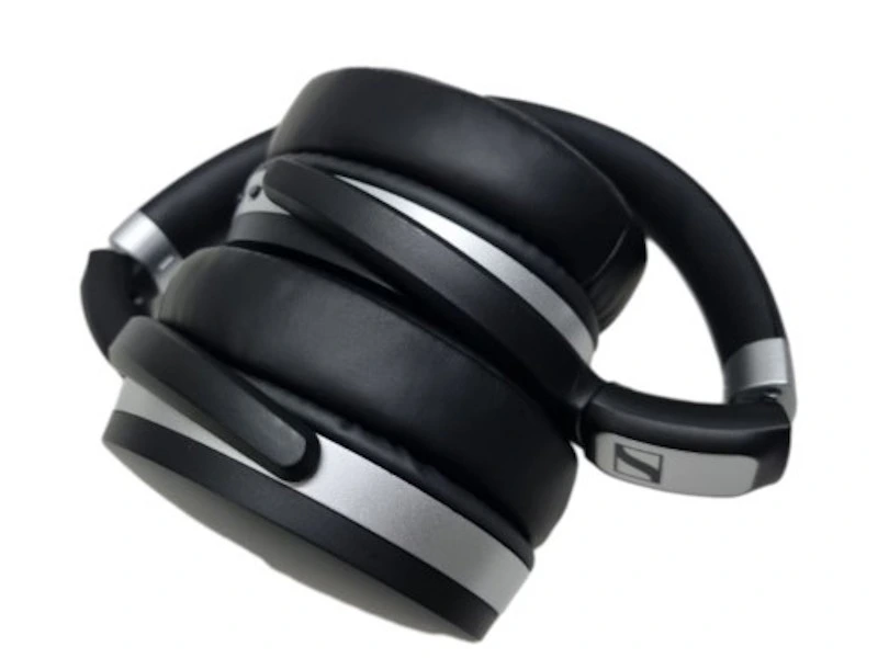 Benefits of Foldable Headphones for Travelers